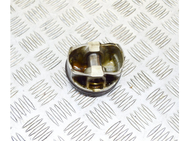 Поршень M 156 B 318342 Maserati Ghibli для бензинового двигателя 3.0