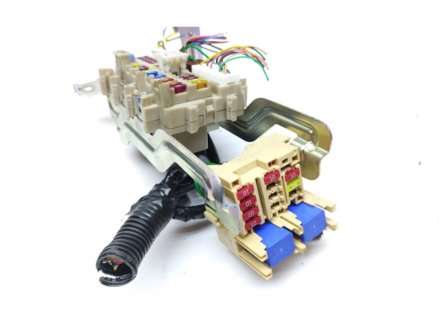 Блок предохранителей    Nissan Navara D23    