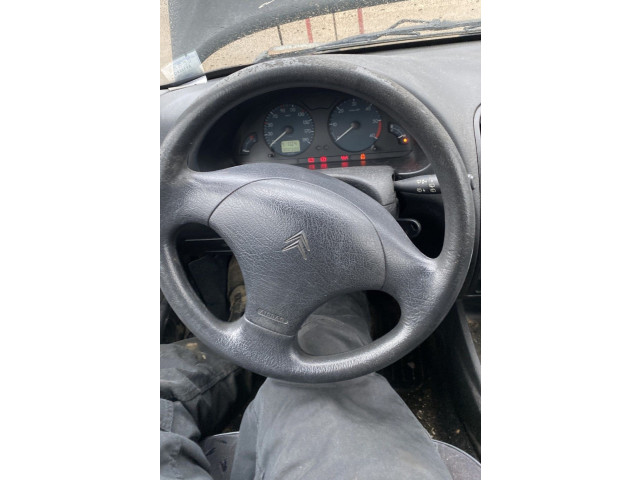 Руль Citroen Saxo   -  года 00004109Z1      