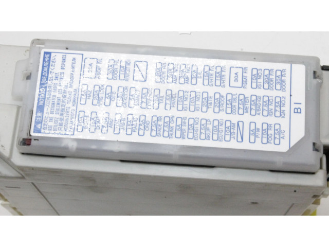 Блок предохранителей 8273053J30, 8273053J30A Lexus IS III XE30