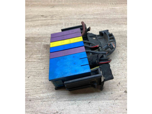 Pojistková skříňka 968566, 9685661 Opel Zfira A 1999