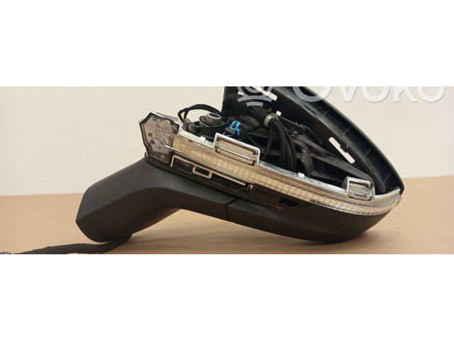 Зеркало электрическое Skoda Karoq 2017 - года