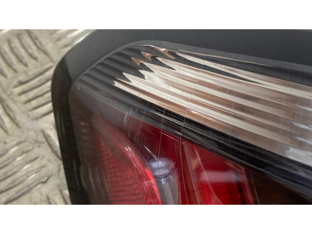 Задний фонарь левый сзади P511268AE Jeep Compass