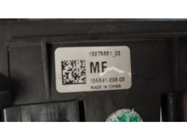 Блок предохранителей 13275881, 15584129808   Opel Insignia A    