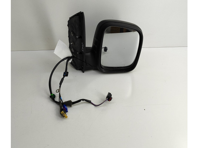 Зеркало электрическое Volkswagen Caddy 2015 - 2020 года