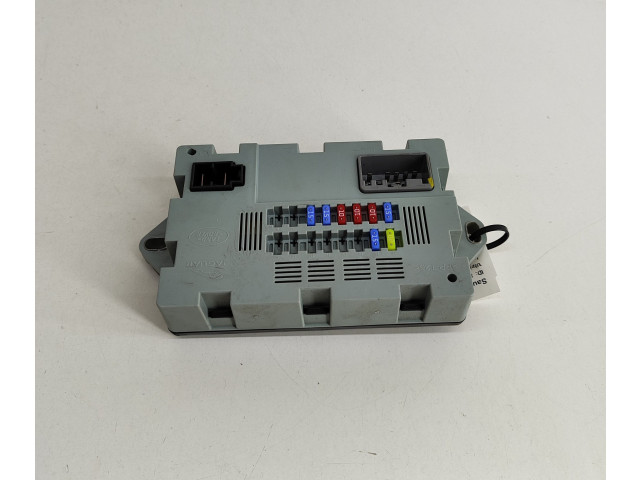 Блок предохранителей CPLA14Q073AA Jaguar XE