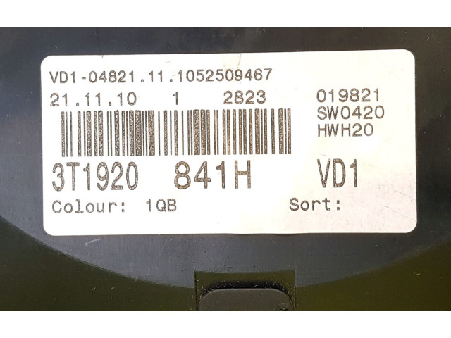 Панель приборов 3T1920841HKD0, T0-5449Z Skoda Superb B5 (3U)