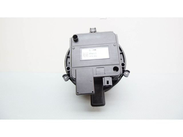 Вентилятор печки 4M2820021B, C25057100 Audi Q5 SQ5