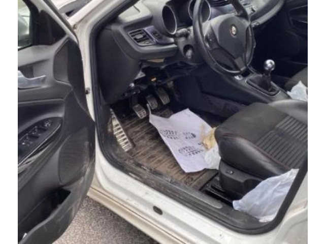 Моторчик заднего дворника 0000050509441 Alfa Romeo Giulietta