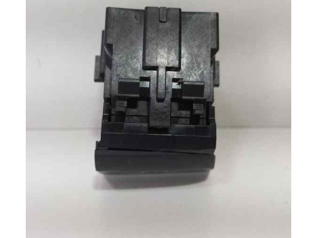 Интеркулер  8V1927225A, 87156   Audi A3 S3 8V 