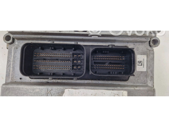 Блок управления двигателя 8W0907311B   Audi A5