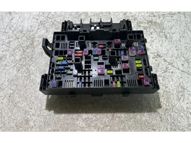 Блок предохранителей 68460093AC, 09932422105   Jeep Grand Cherokee WL    