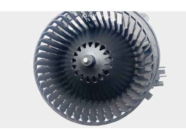 Вентилятор печки 5Q1819021E Volkswagen Golf SportWagen