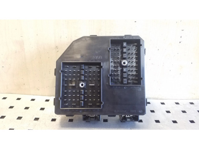 Блок предохранителей 95903657   Chevrolet Captiva    