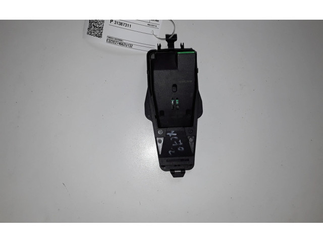 Přístrojová deska Volvo XC70 2014 P31387311, VBPXJA