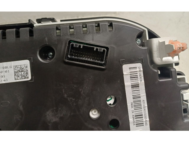 Přístrojová deska Suzuki Swift II 2012 34100-68LB4