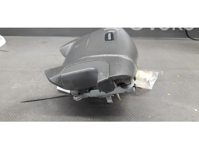 Подушка безопасности водителя 8626840 Volvo V70