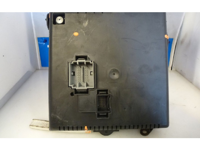 Блок предохранителей  8688264, 8688264   Volvo V70    