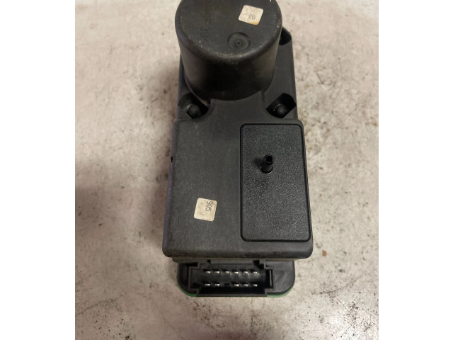 Блок управления центрального замка    3A0962257   Volkswagen PASSAT B4