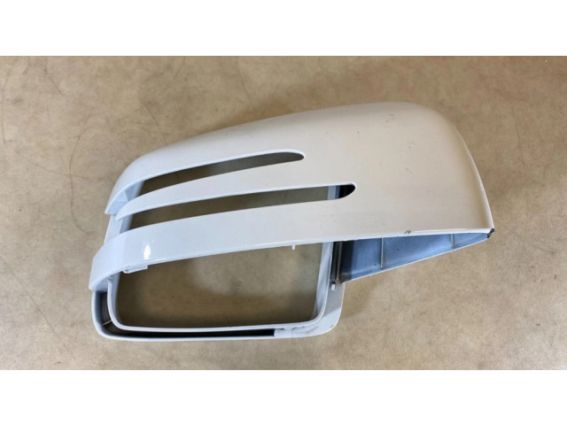 Пластиковая отделка зеркала