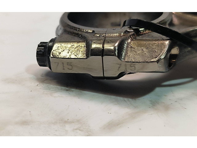 Шатун      Maserati Quattroporte  