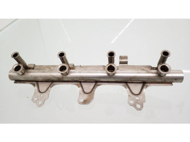 Vstřikovací lišta 06J133317M, 1019139S02 Audi A4 S4 B7 8E 8H pro benzínový motor 2.0