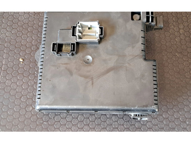 Блок предохранителей 30728512, 28017881   Volvo XC90    