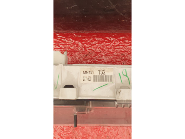 Панель приборов MN151132, 277600   Mitsubishi Outlander       