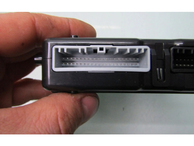 Блок управления 277606RM8A   Nissan X-Trail T33