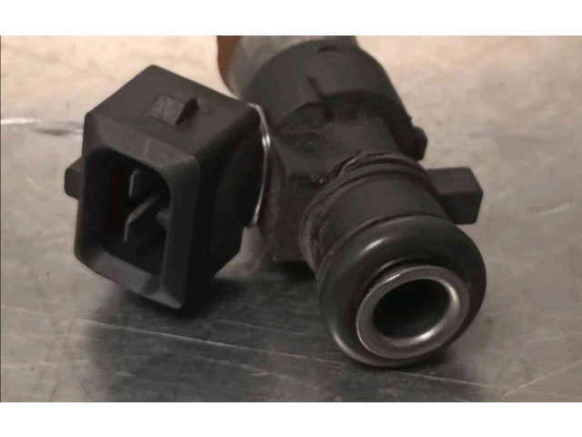 Vstřikovač 7701061008   Renault Sandero I     