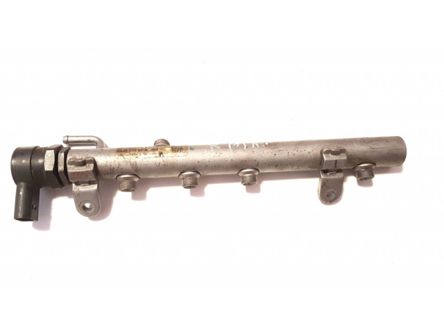 Vstřikovací lišta A6420700495, A6110780449 Mercedes-Benz R W251 pro benzínový motor 5.0 113971