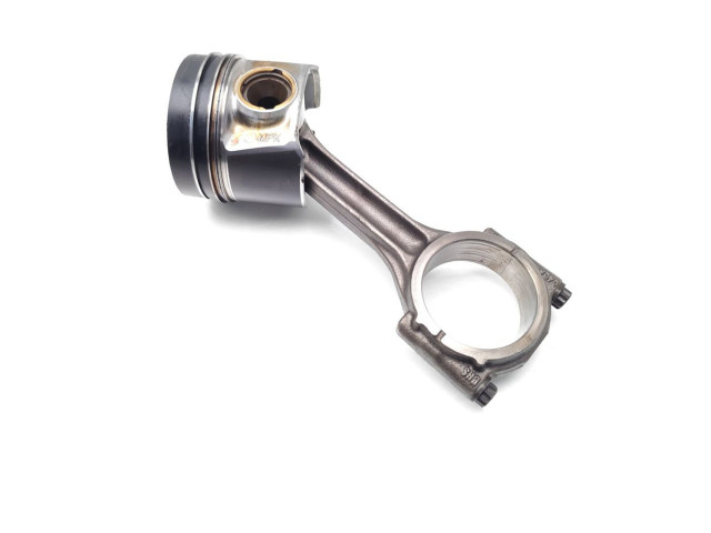 Поршень с шатуном    CRBC   Volkswagen Golf VII