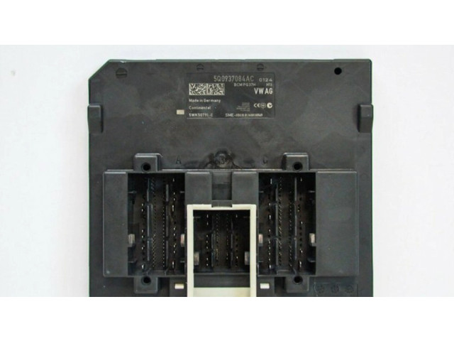 Блок комфорта 5Q0937084AC   Audi A3 S3 8V   