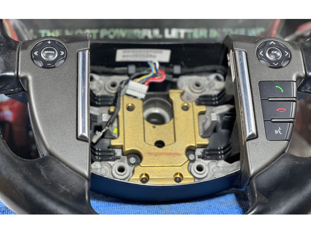 Руль Land Rover Discovery 4 - LR4 2010 - 2016 года AH223600BB