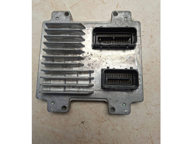 Блок управления двигателя 12647212, 12642927   Opel Meriva B