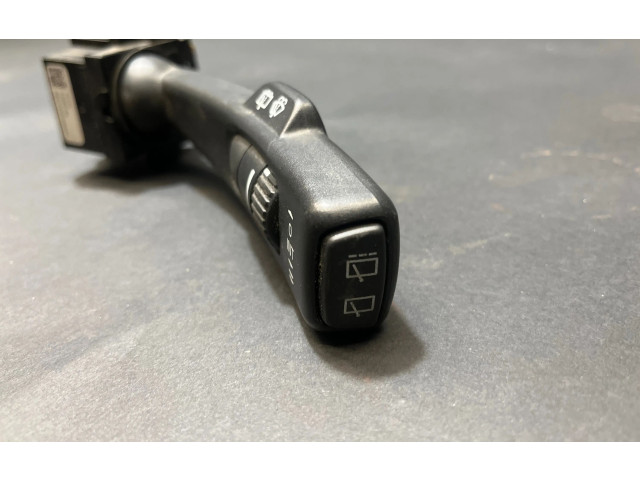 Ручка стеклоочистителей 31264168 Volvo V70