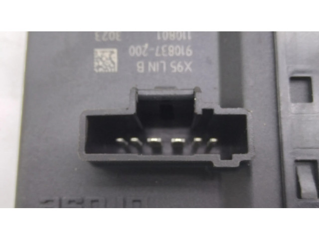 Передний двигатель механизма для подъема окон