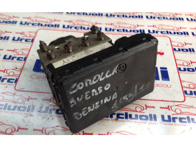 Блок АБС    Toyota  Corolla Verso E121  2001 - 2004 года