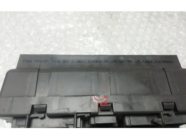 Блок предохранителей    Citroen Xantia    