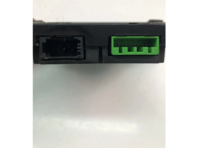 Дисплей 30797715 Volvo XC70