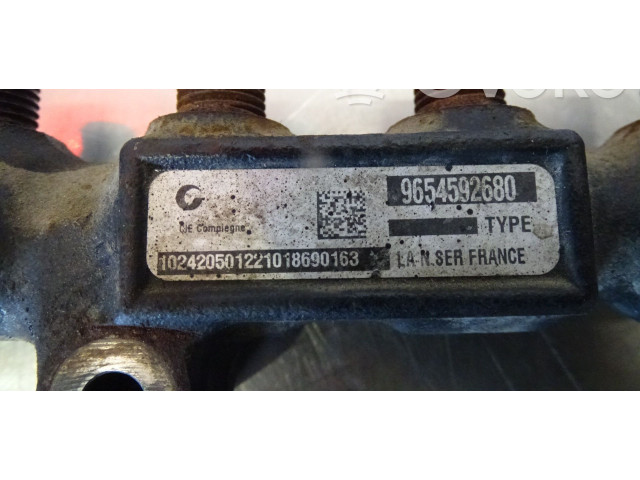 Vstřikovací lišta 9654592680 Citroen Berlingo