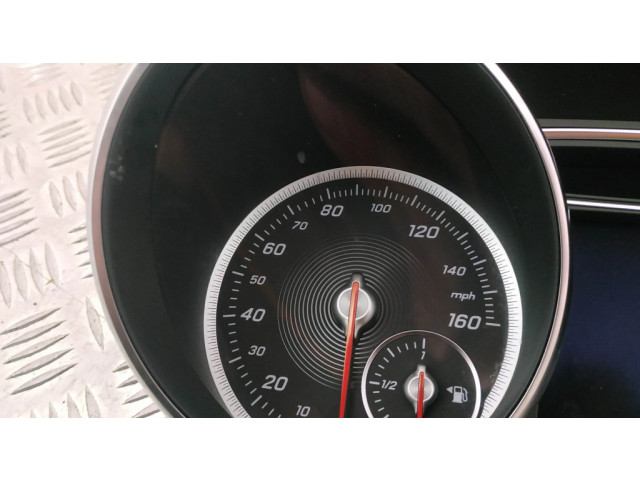 Přístrojová deska Mercedes-Benz GLA W156 2019 A1569001404, 0263698357