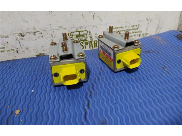 Блок предохранителей MR461646   Mitsubishi Montero    