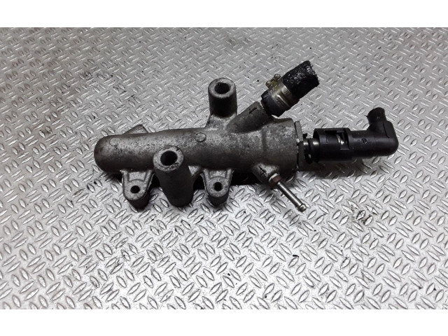 Vstřikovací lišta 55168200 Opel Zafira B