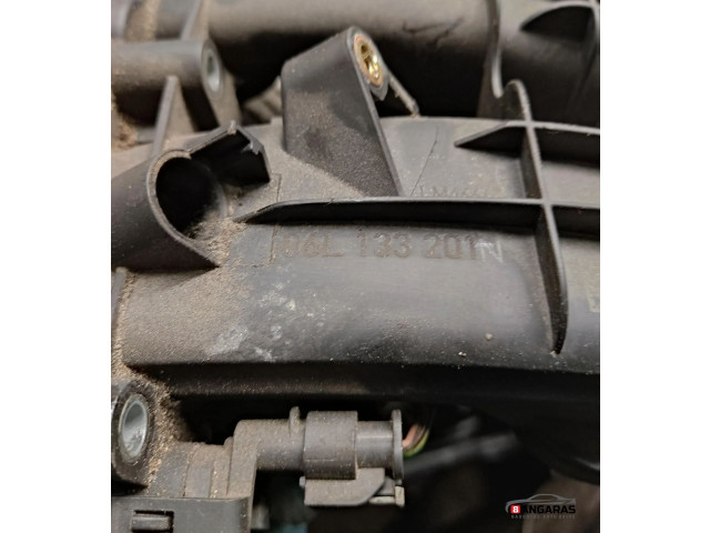 Всасывающий коллектор 06l133201n   Audi A5 8T 8F  