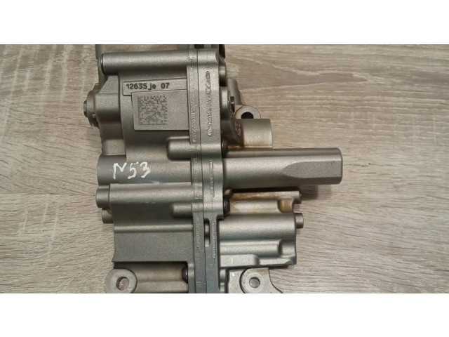 Масляный насос 7551004 BMW 5 E60 E61 3.0