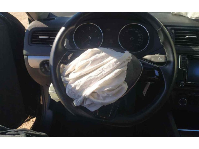 Руль Volkswagen Jetta VI 2011 - 2018 года 5C0419091