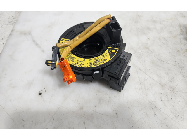 Подрулевой шлейф SRS    Toyota Corolla Verso AR10