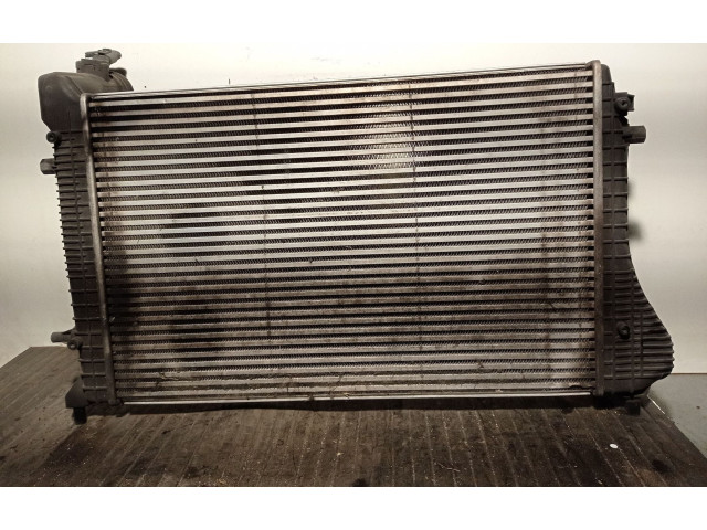 Интеркулер  1K0145803AM   Skoda Octavia Mk2 (1Z) 