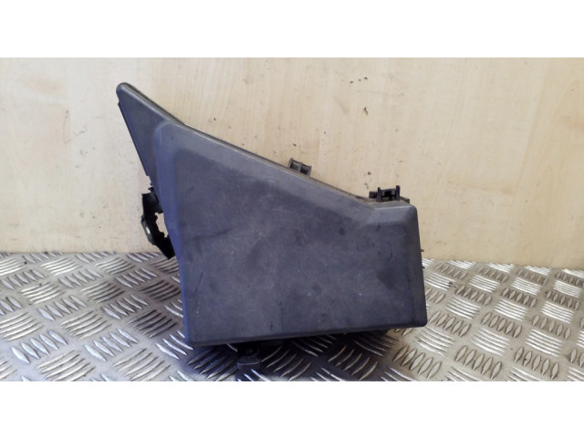 Блок предохранителей 82201FG000 Subaru Forester SH